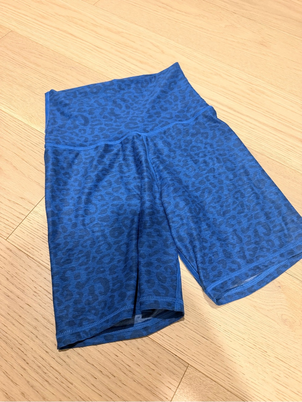 High-Waist Blue Leopard Print Bike Shorts Barre3